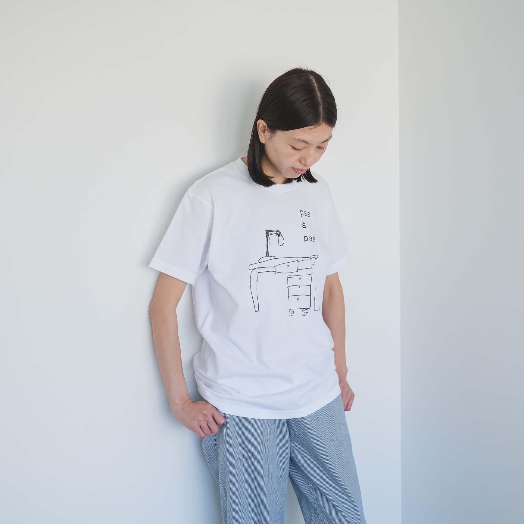 Tシャツ sept septième / 勉強机 / M