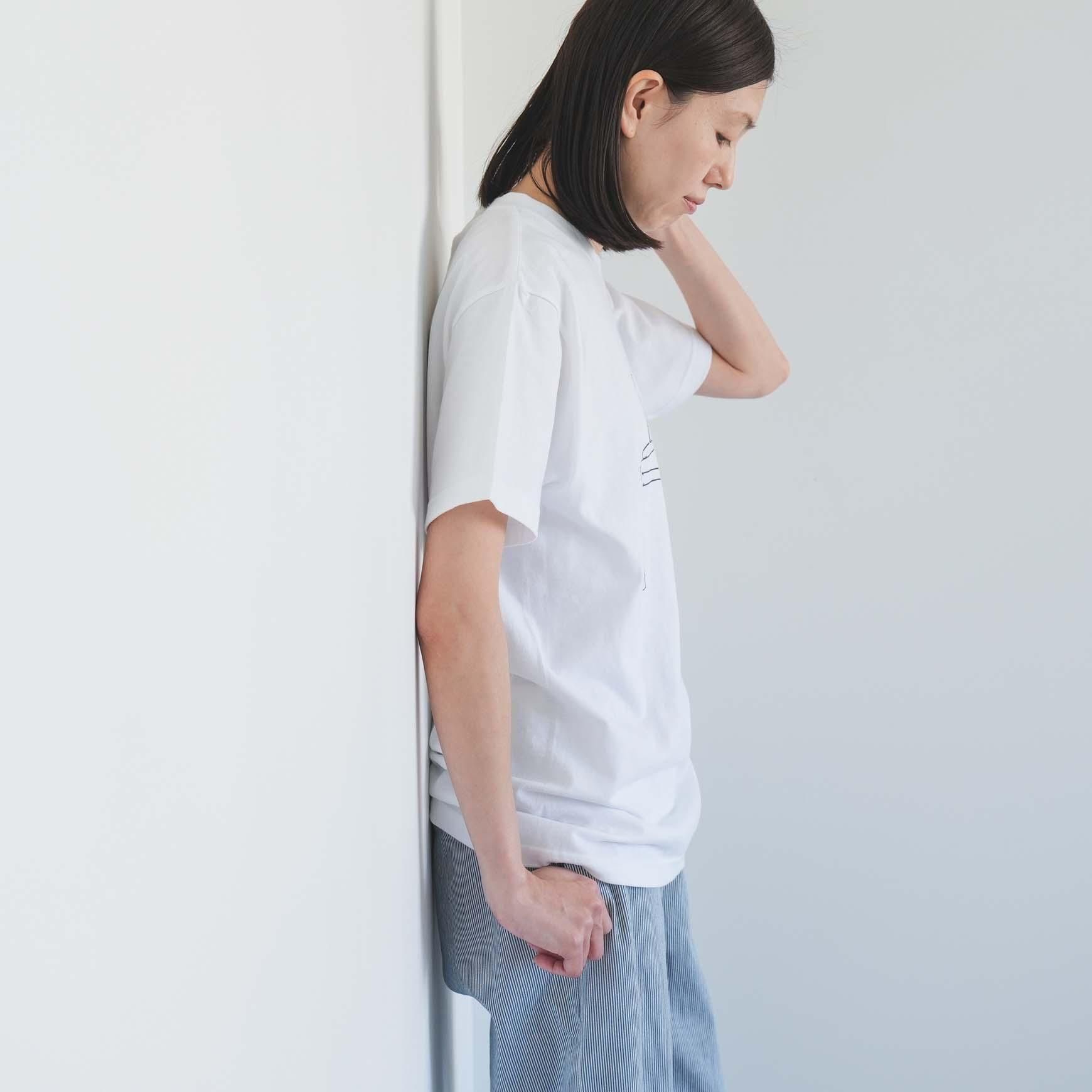 Tシャツ sept septième / 勉強机 / M