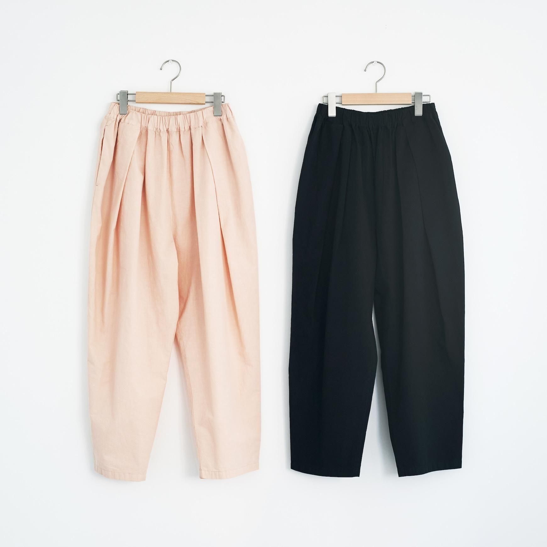 「CLASKA(クラスカ)」発のアパレルブランド「HAU(ハウ)」のpants