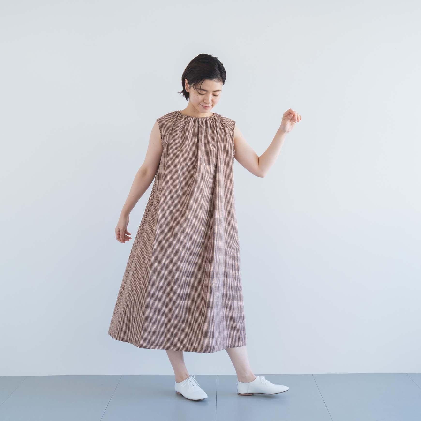 「CLASKA(クラスカ)」のコットンチェックノースリーブギャザーワンピース
