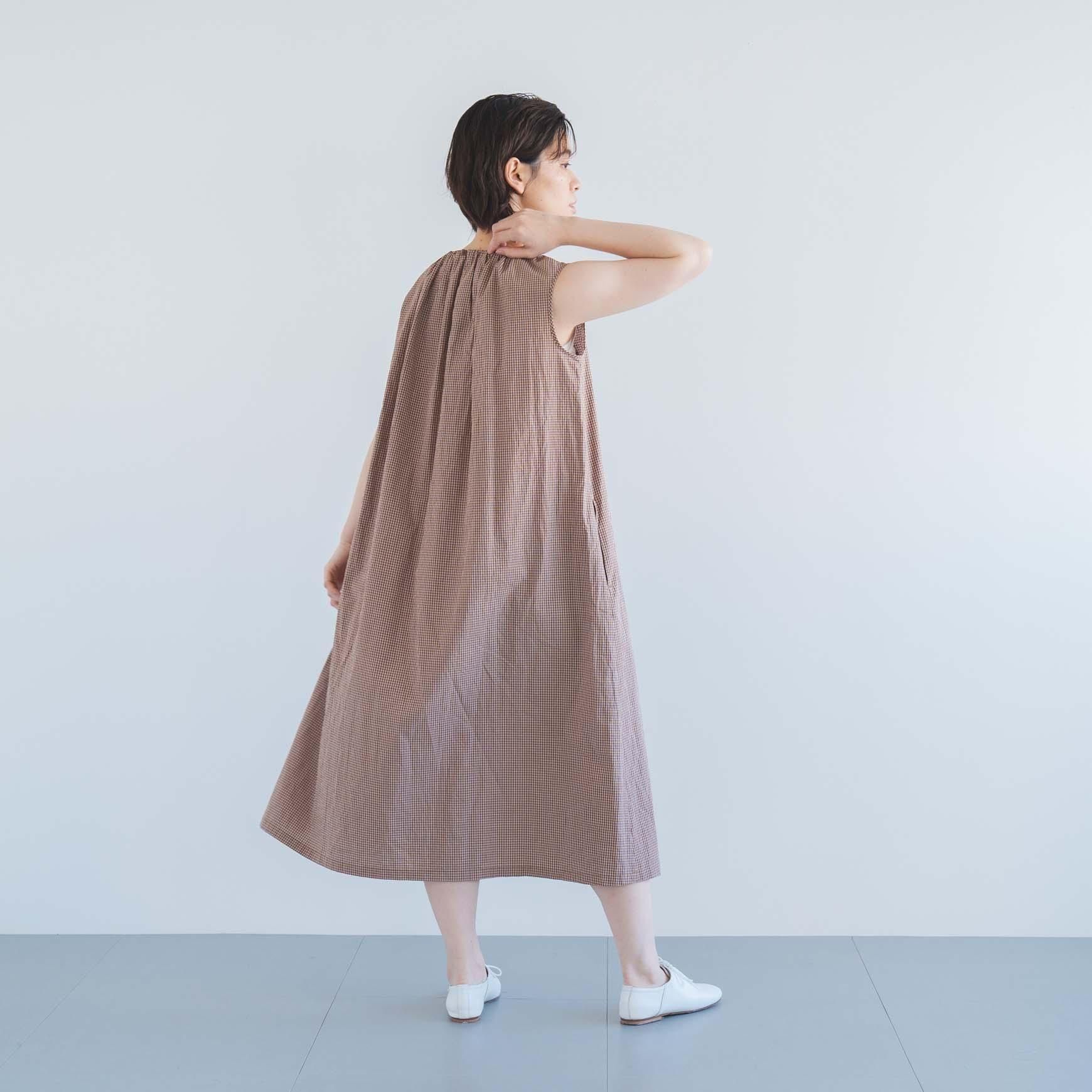 「CLASKA(クラスカ)」のコットンチェックノースリーブギャザーワンピース
