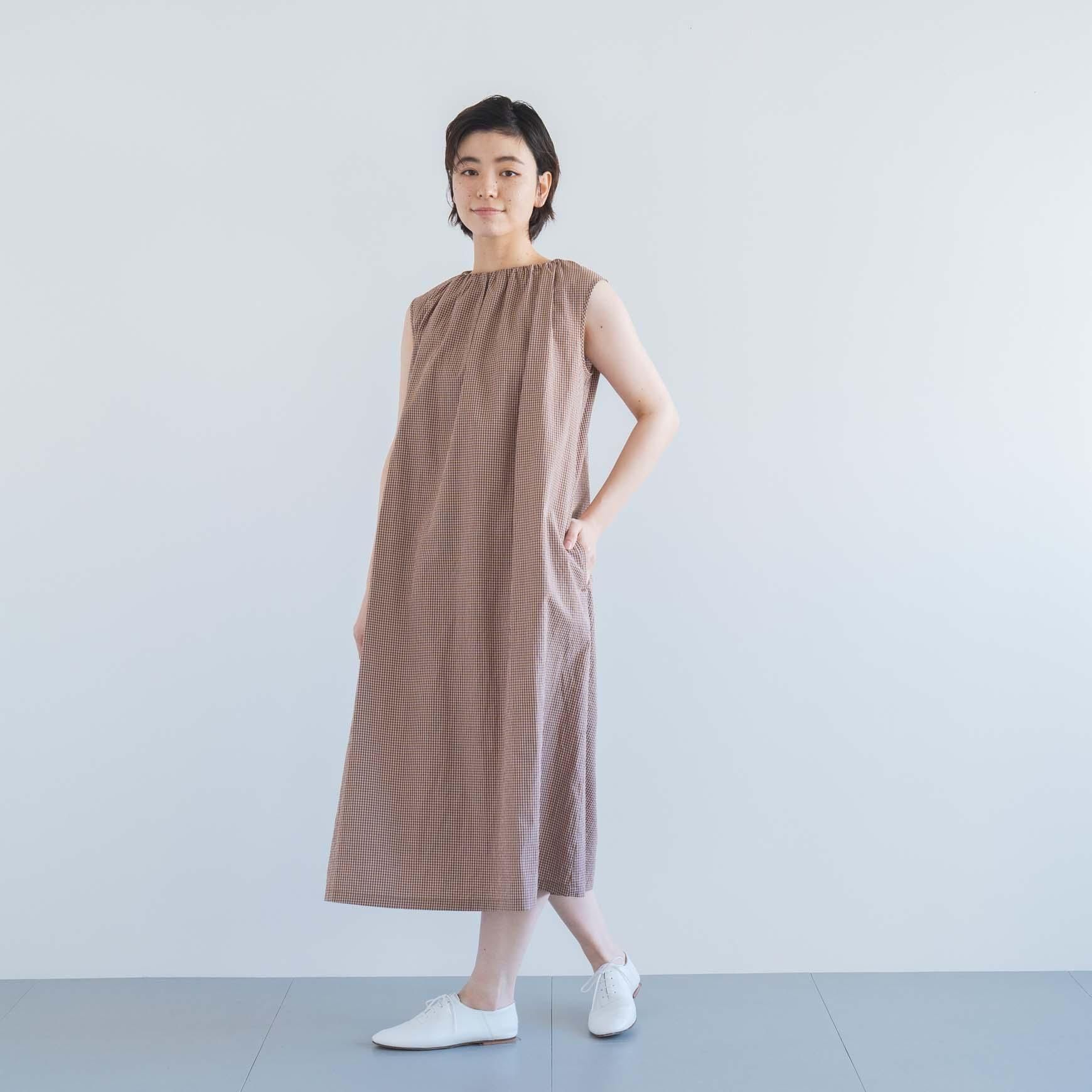 「CLASKA(クラスカ)」のコットンチェックノースリーブギャザーワンピース