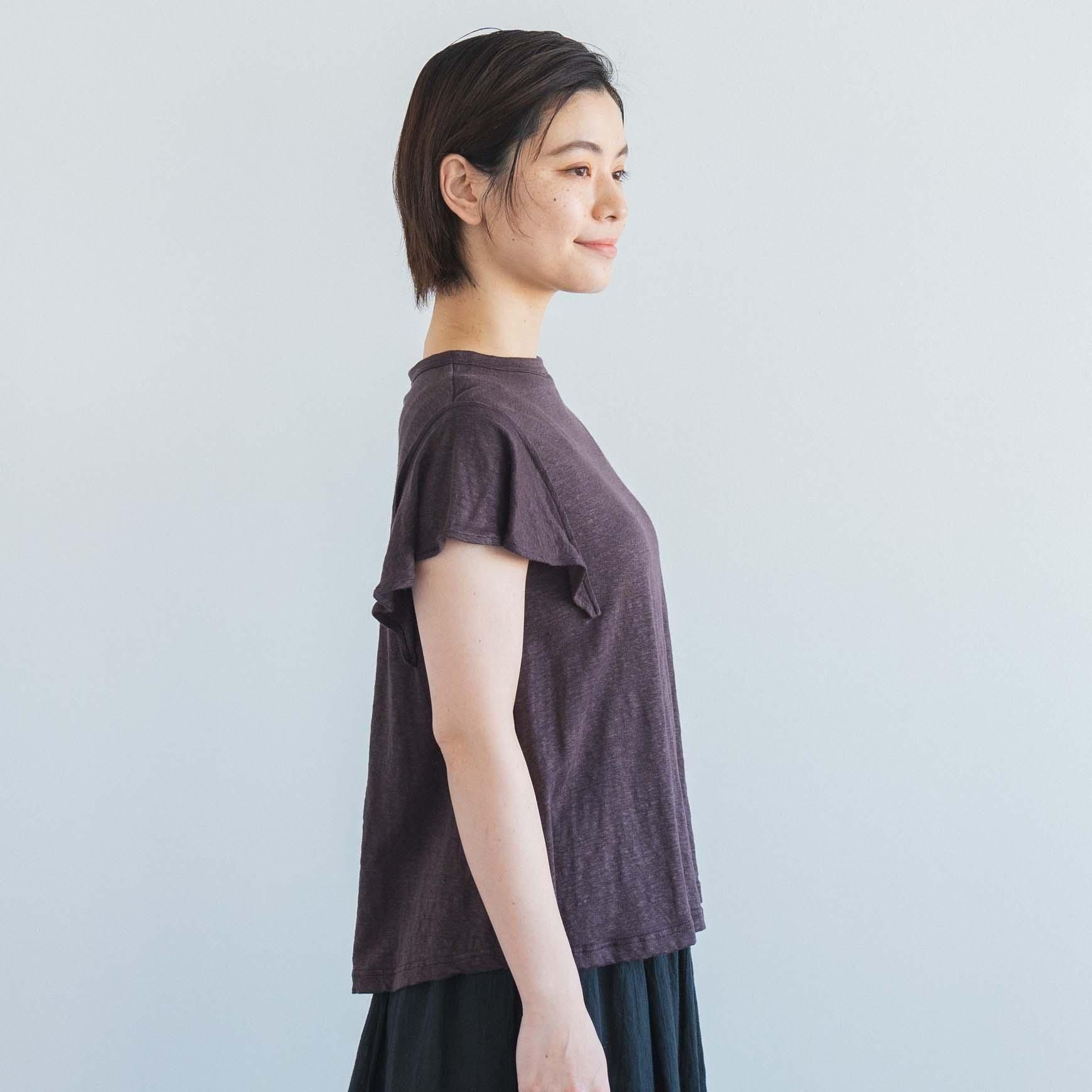 「CLASKA(クラスカ)」の リネン100Tシャツ<フリル> / 2025