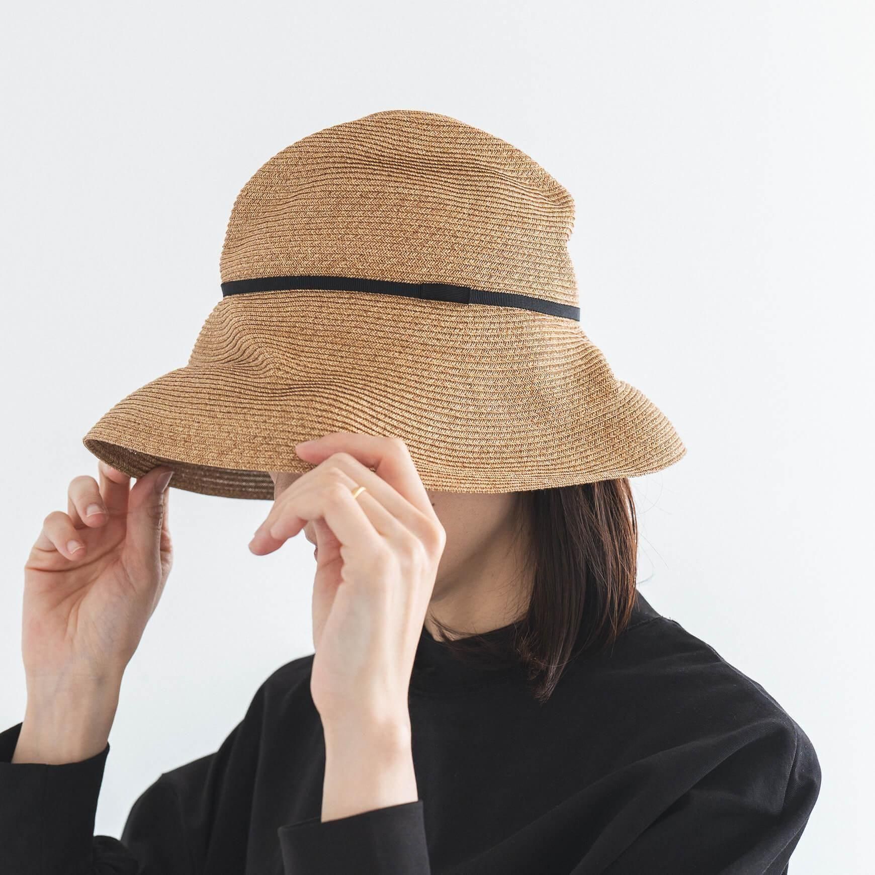 「mature ha.(マチュアーハ)」のブレードハット「BOXED HAT N101MX / 11cmブリム グログランリボン」