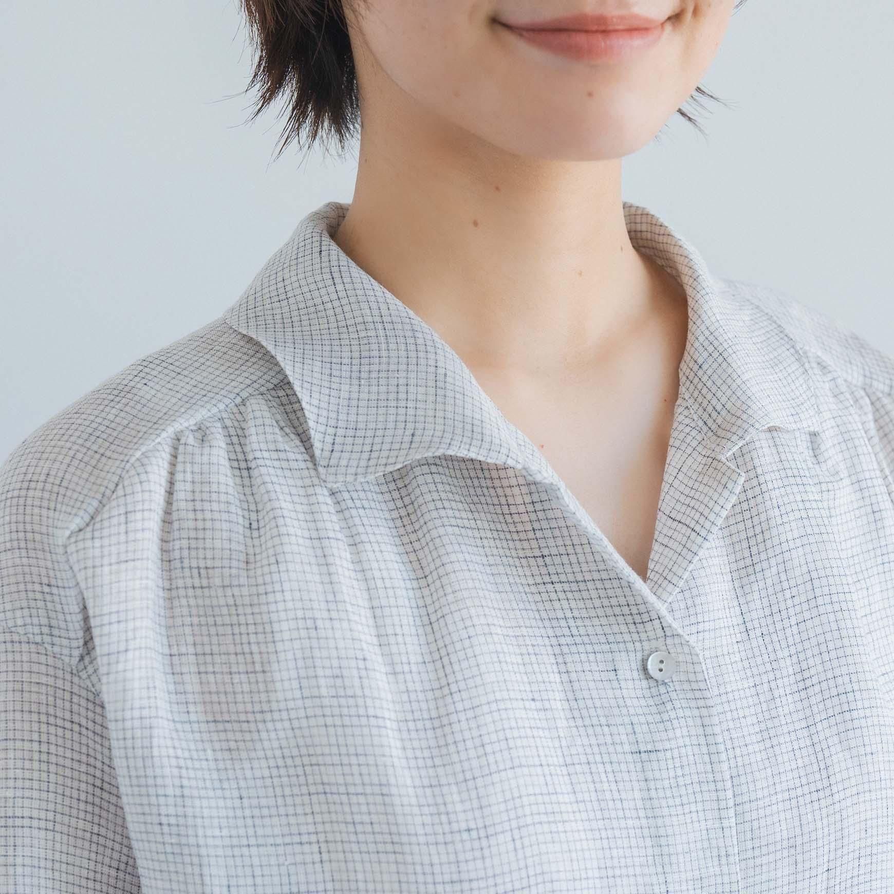D の リネンチェックショートスリーブブラウス