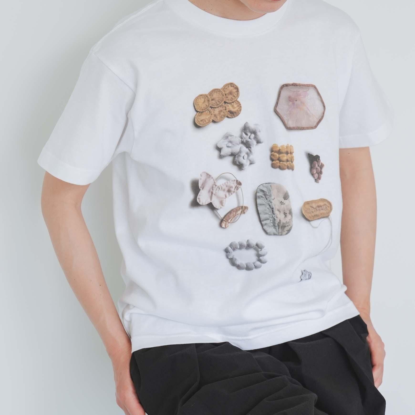 「CLASKA(クラスカ)」の Tシャツ BROOCH 外山夏緒展
