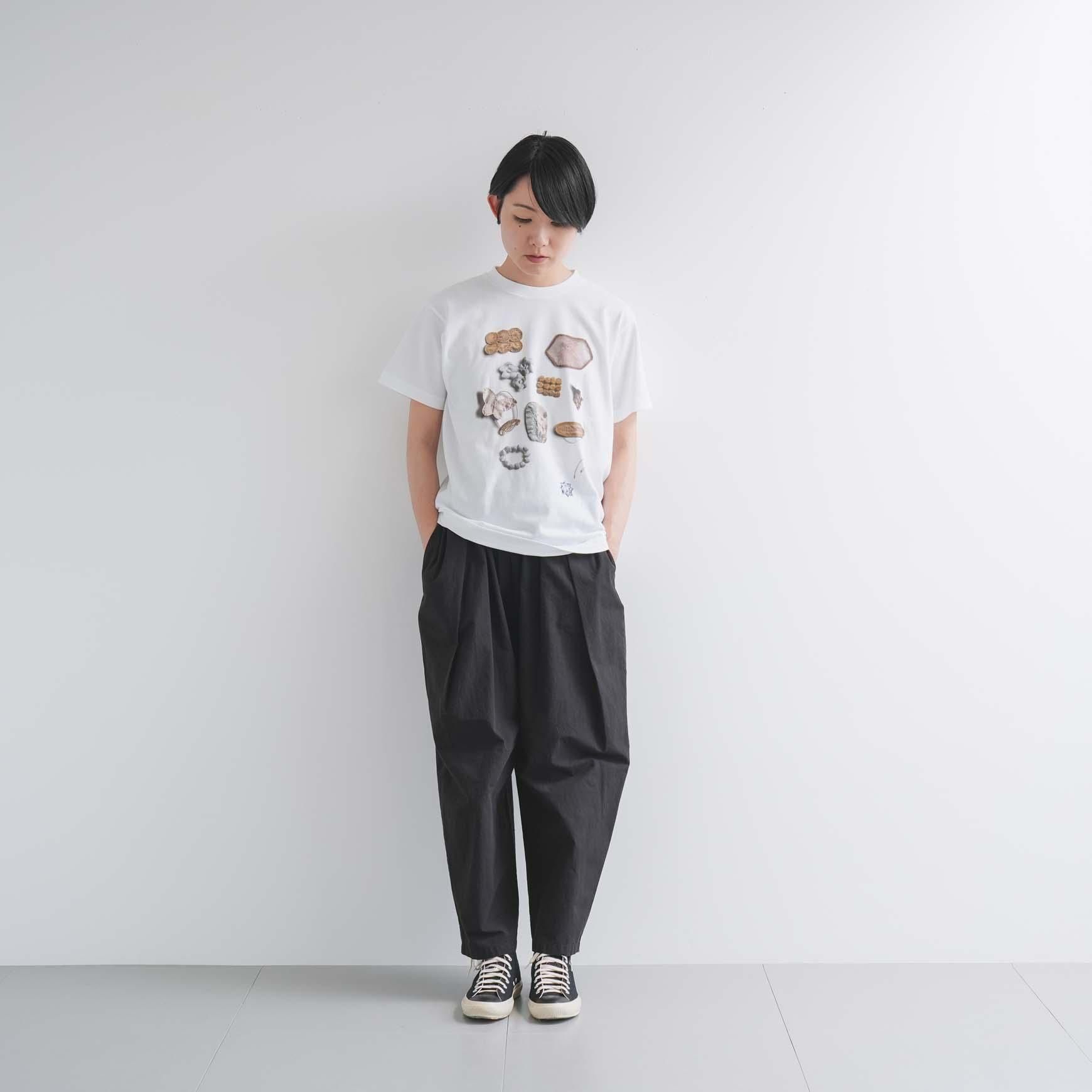 「CLASKA(クラスカ)」の Tシャツ BROOCH 外山夏緒展