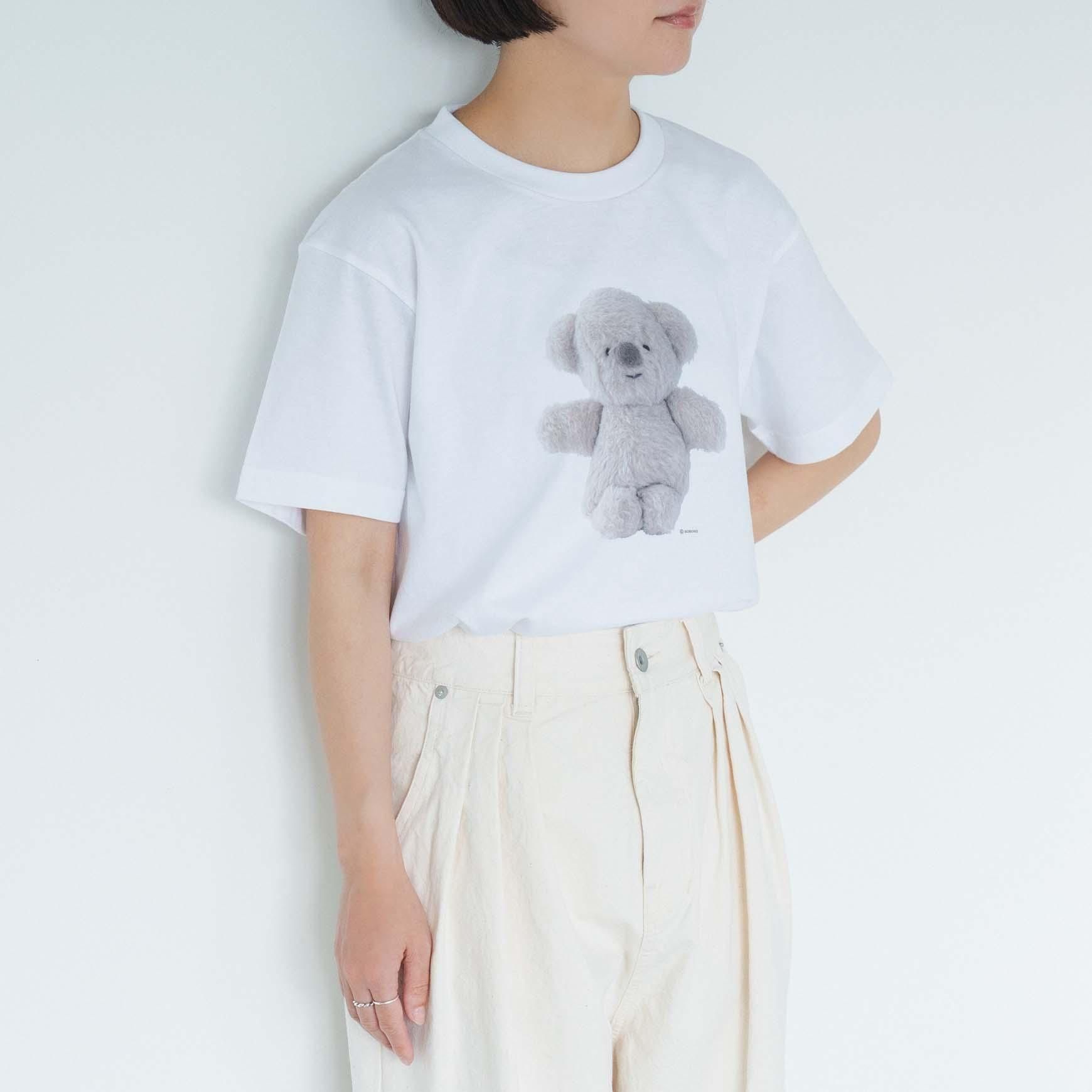 「CLASKA(クラスカ)」の Tシャツ Tシャツ プロデューサーさん(コアラ) SOBORO展