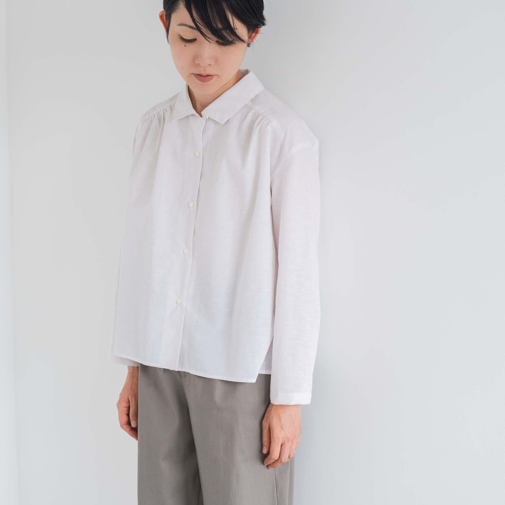 「CLASKA(クラスカ)」のTCリネンシャンブレーシャツ