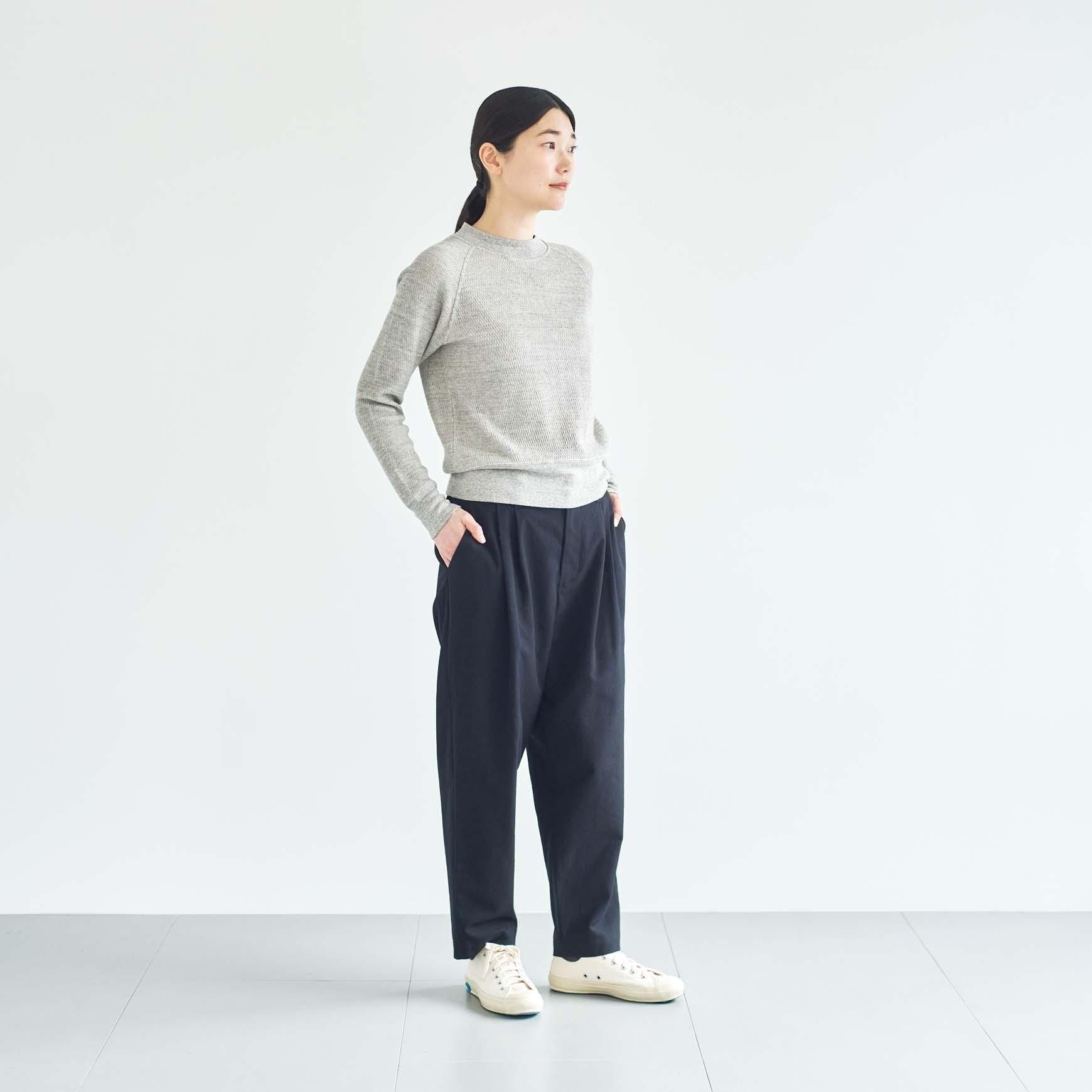 「CLASKA(クラスカ)」発のアパレルブランド「HAU(ハウ)」の pants