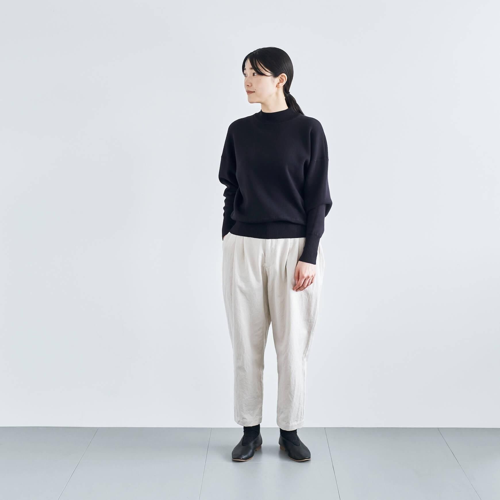 「CLASKA(クラスカ)」発のアパレルブランド「HAU(ハウ)」の pants