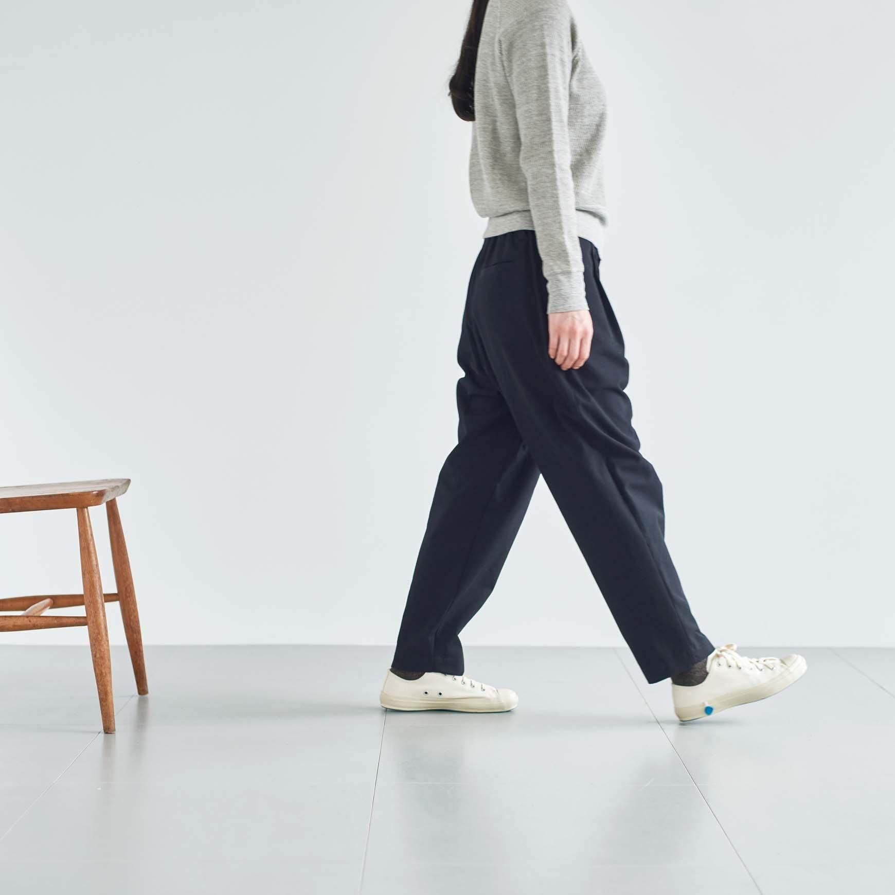 「CLASKA(クラスカ)」発のアパレルブランド「HAU(ハウ)」の pants