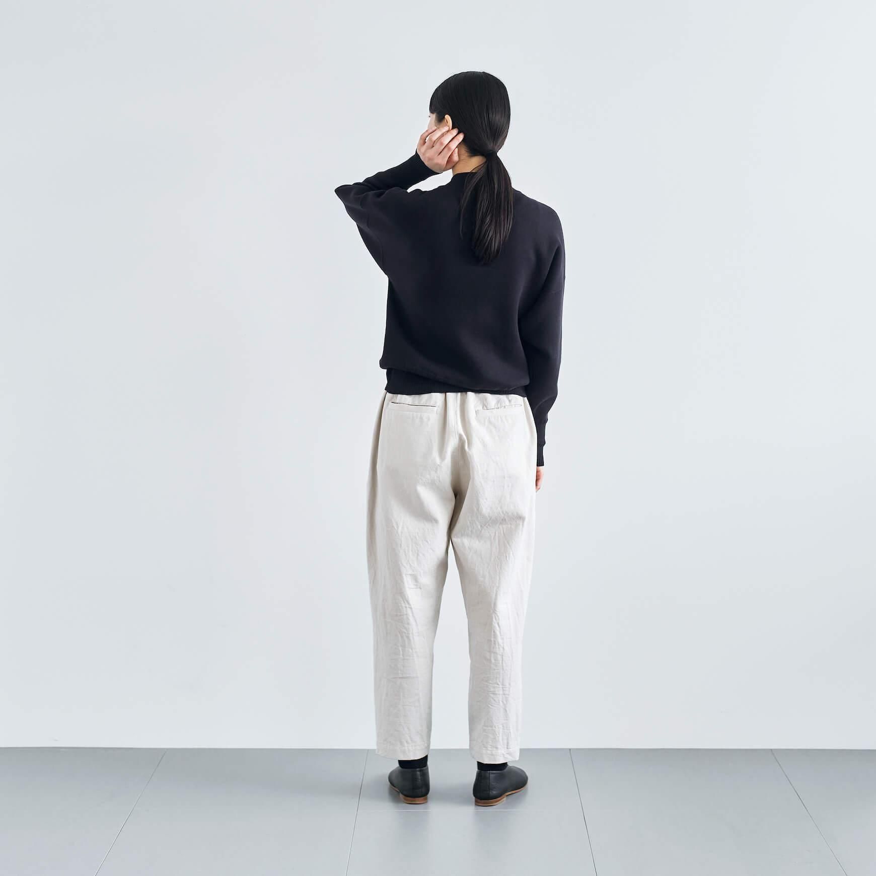 「CLASKA(クラスカ)」発のアパレルブランド「HAU(ハウ)」の pants
