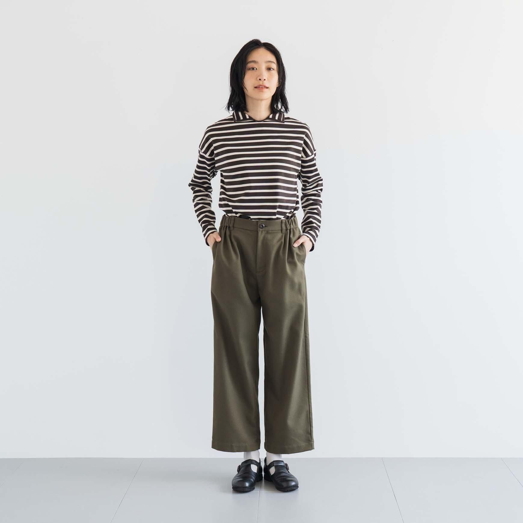 D の コットンウールツイルのタックパンツ