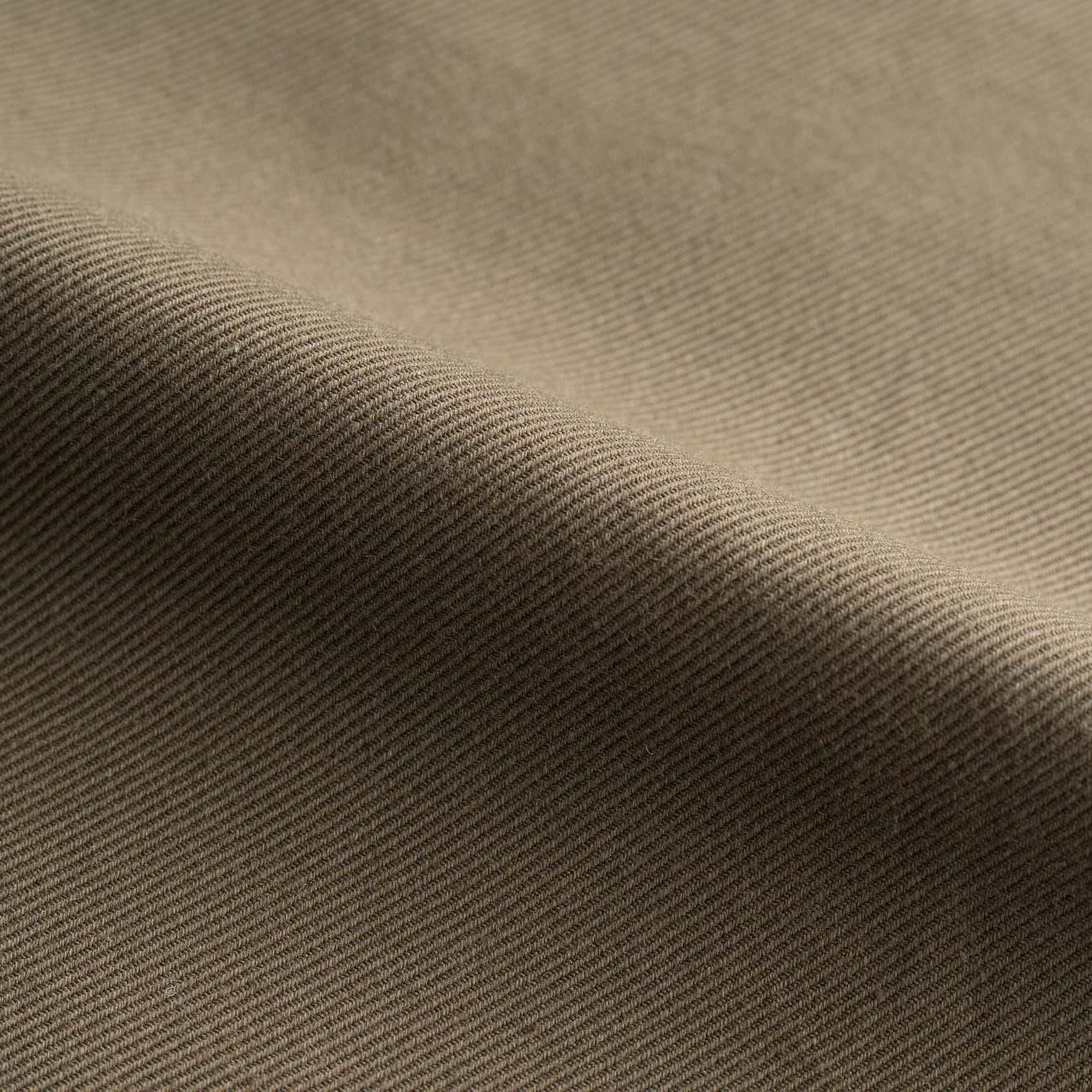 D の コットンウールツイルのタックパンツ