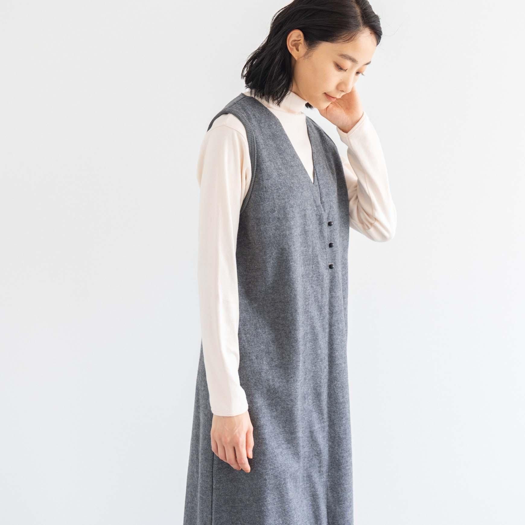 D の ウールフラノノースリーブワンピース