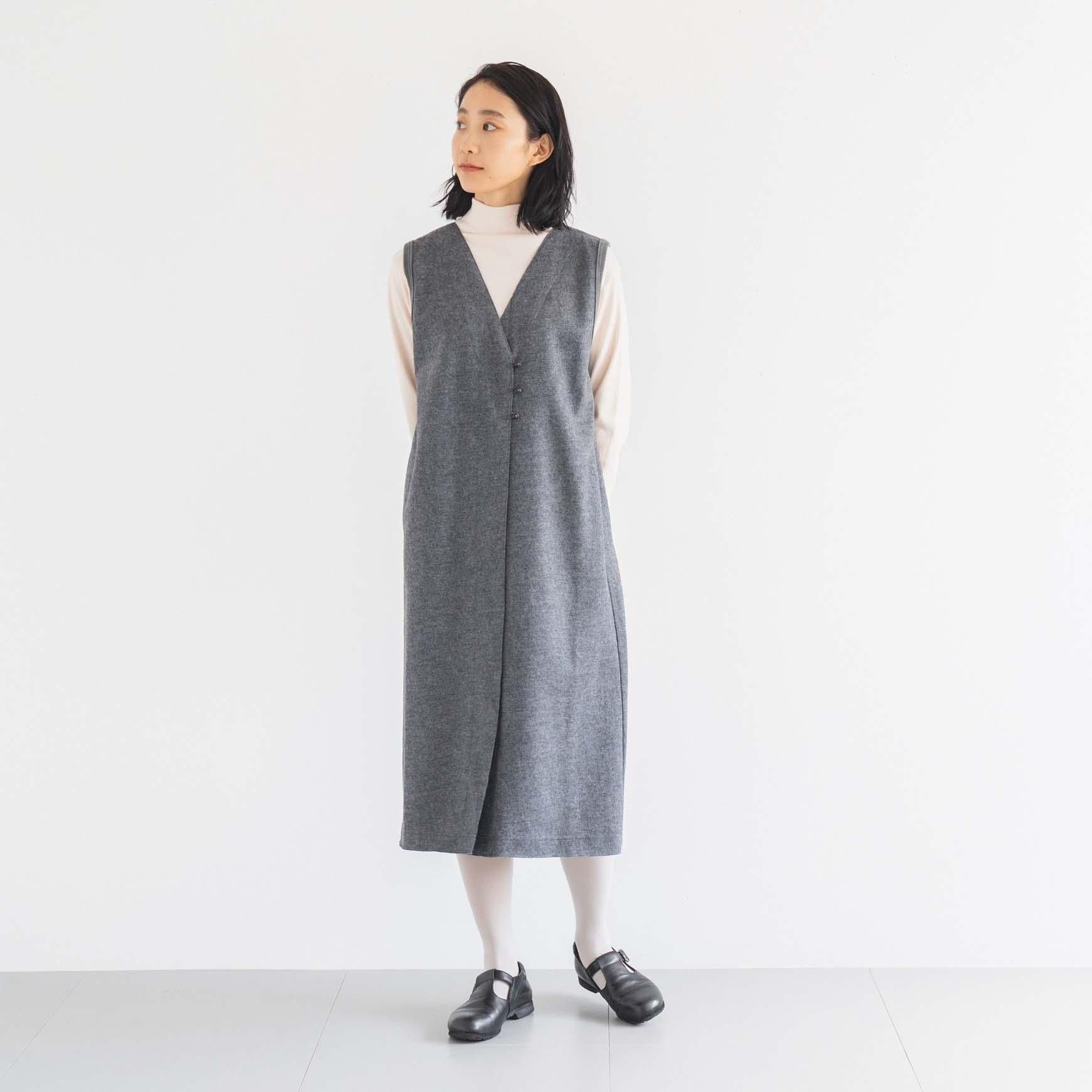 D の ウールフラノノースリーブワンピース