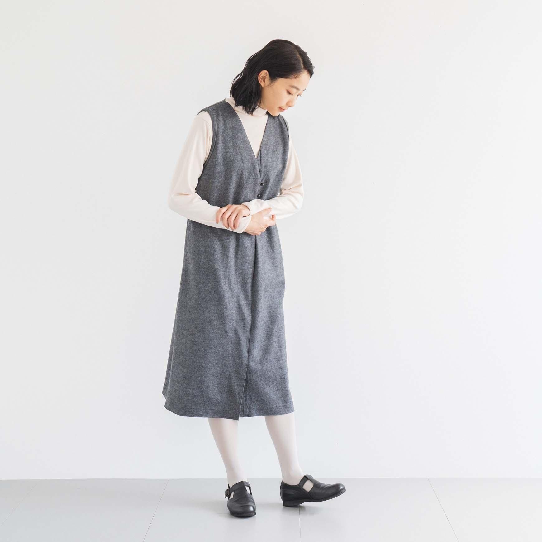 D の ウールフラノノースリーブワンピース
