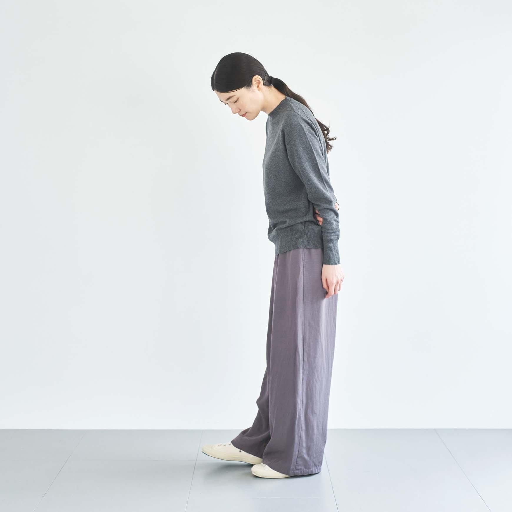 「CLASKA(クラスカ)」発のアパレルブランド「HAU(ハウ)」の easy pants