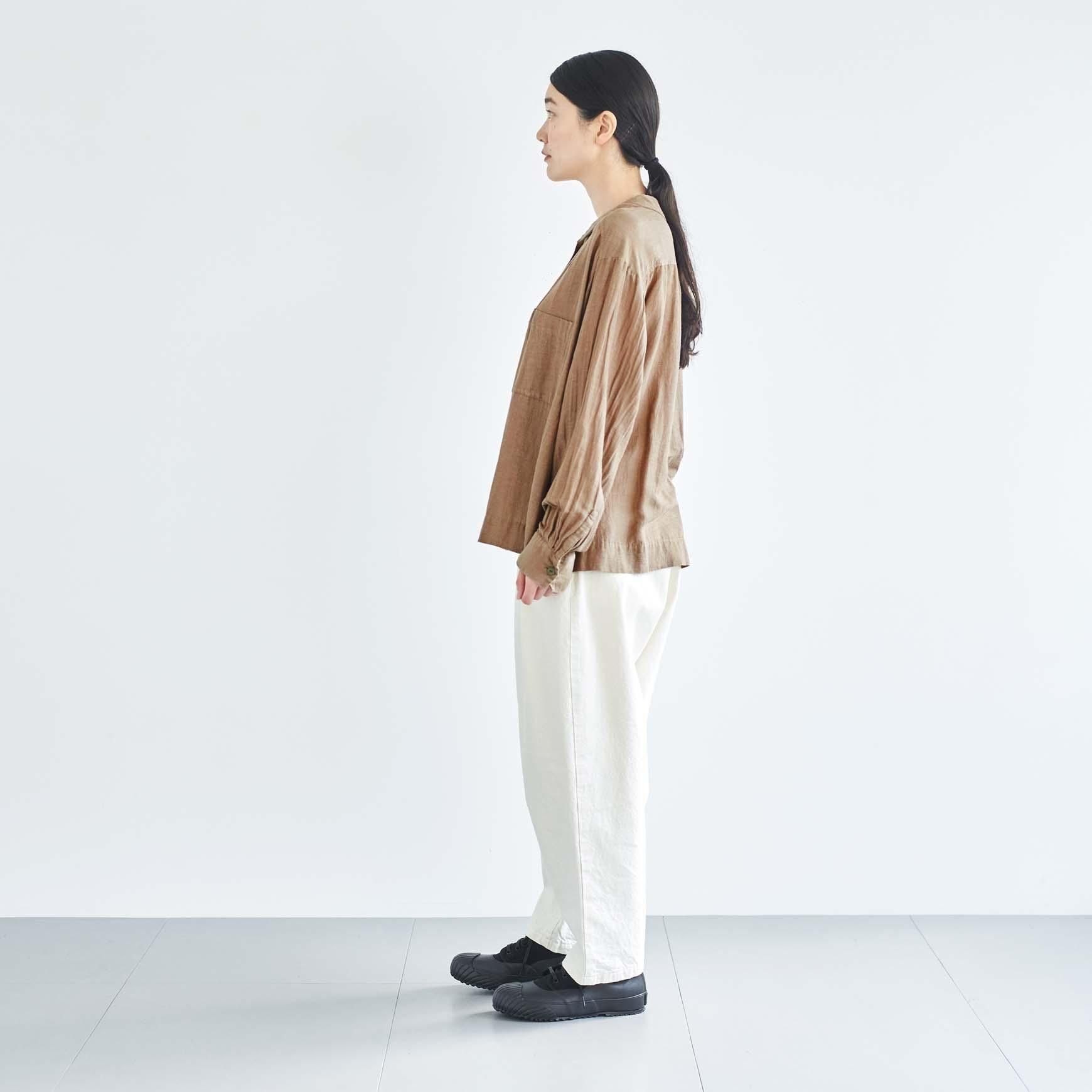 「CLASKA(クラスカ)」発のアパレルブランド「HAU(ハウ)」の pants