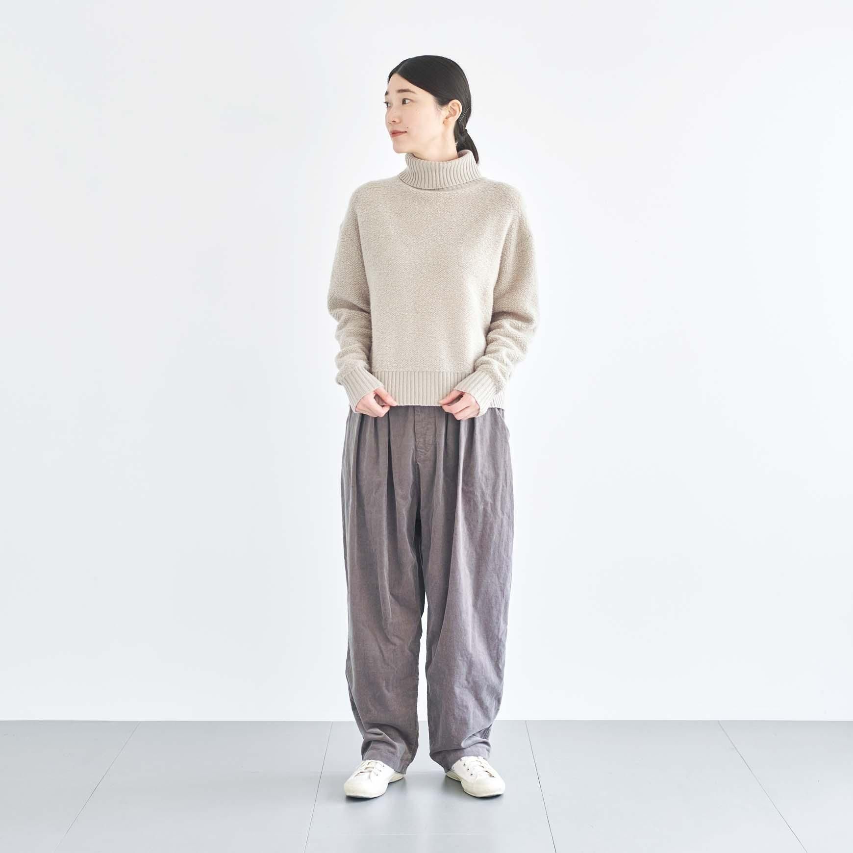 「CLASKA(クラスカ)」発のアパレルブランド「HAU(ハウ)」の pants