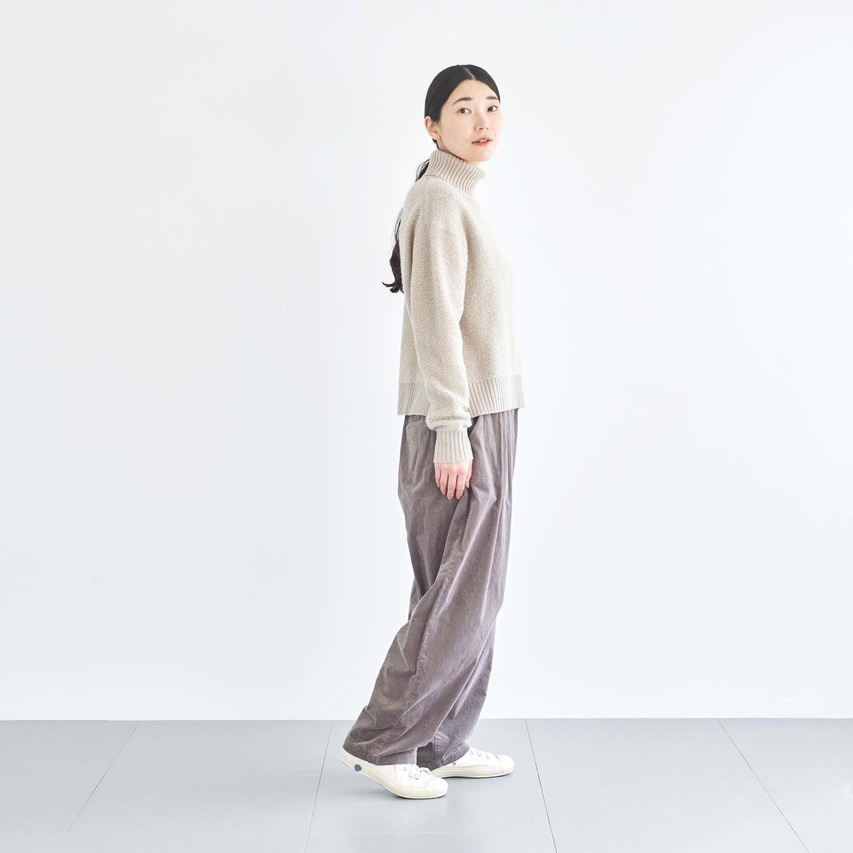 「CLASKA(クラスカ)」発のアパレルブランド「HAU(ハウ)」の pants