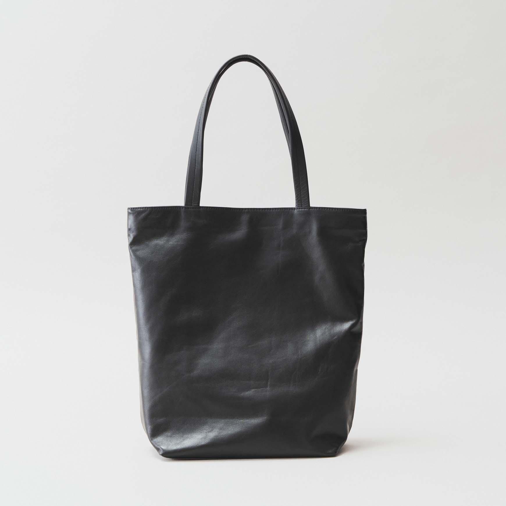 SIMPLE LEATHER TOTE