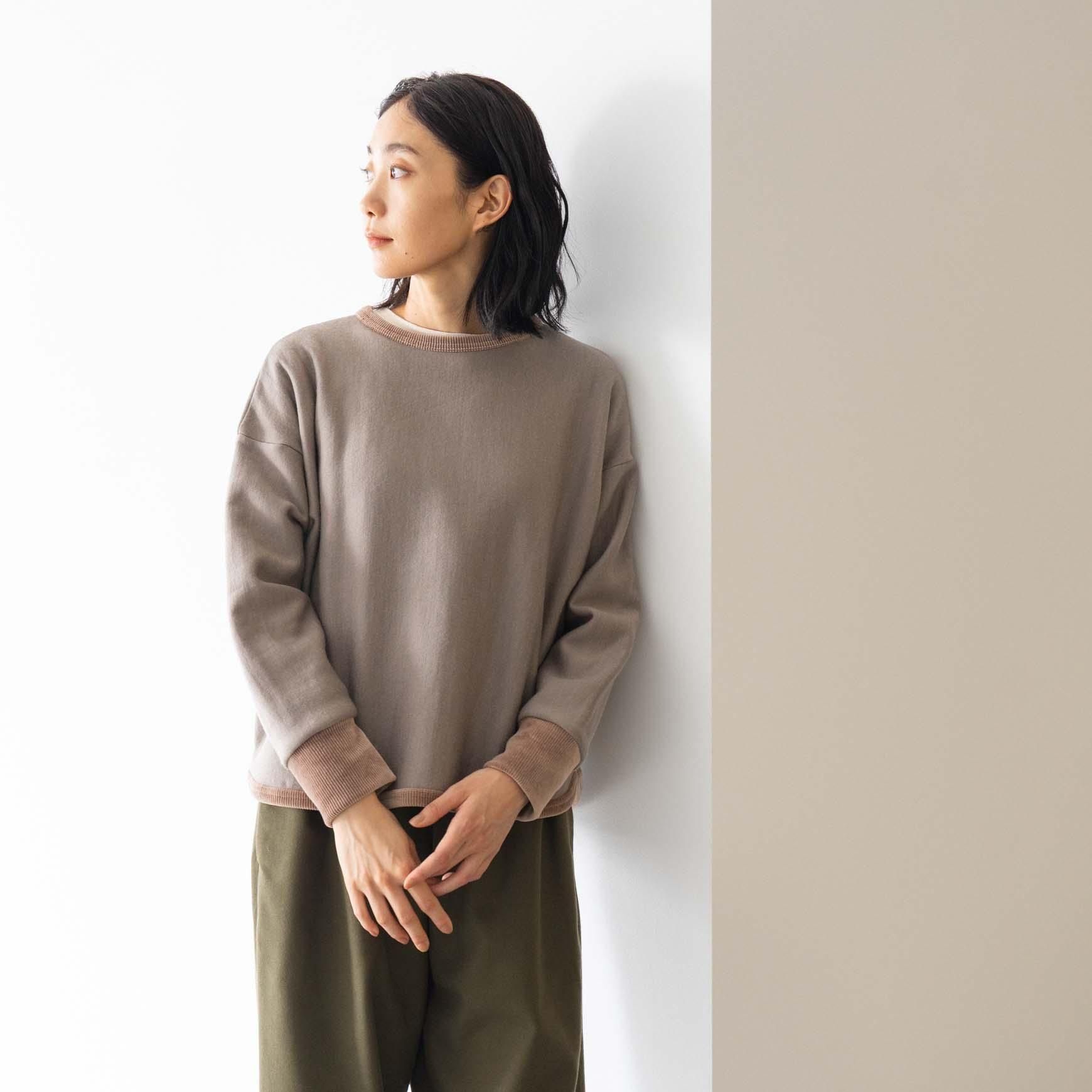 D のフリースライニングスウェット