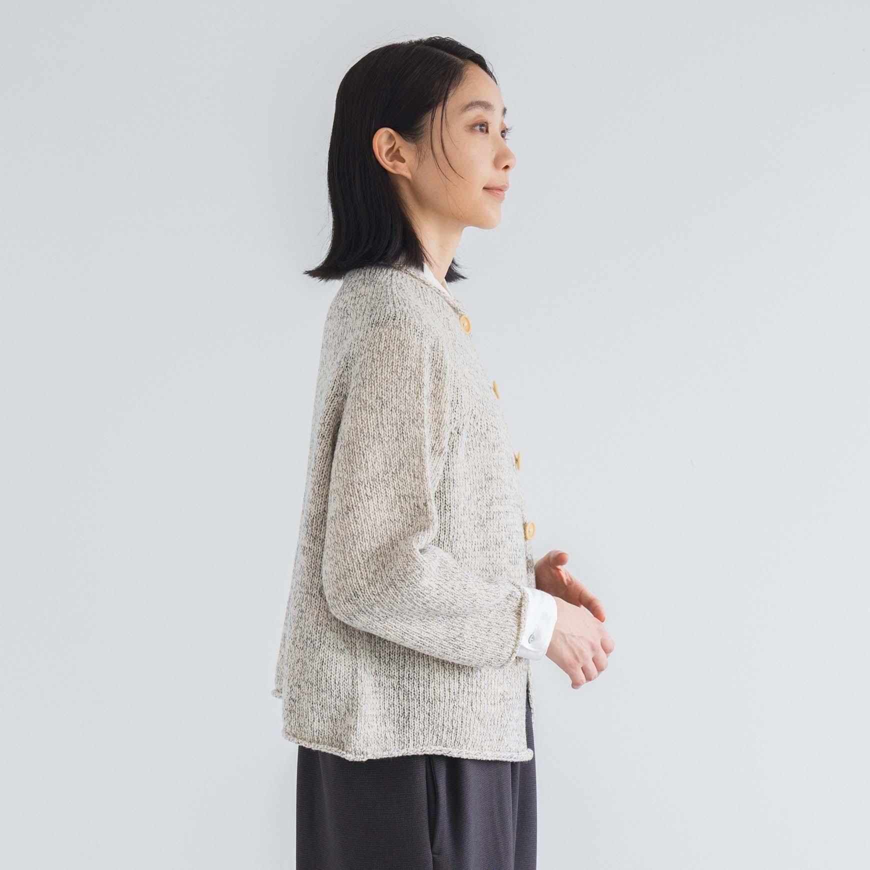 D のスプーニャカーディガン