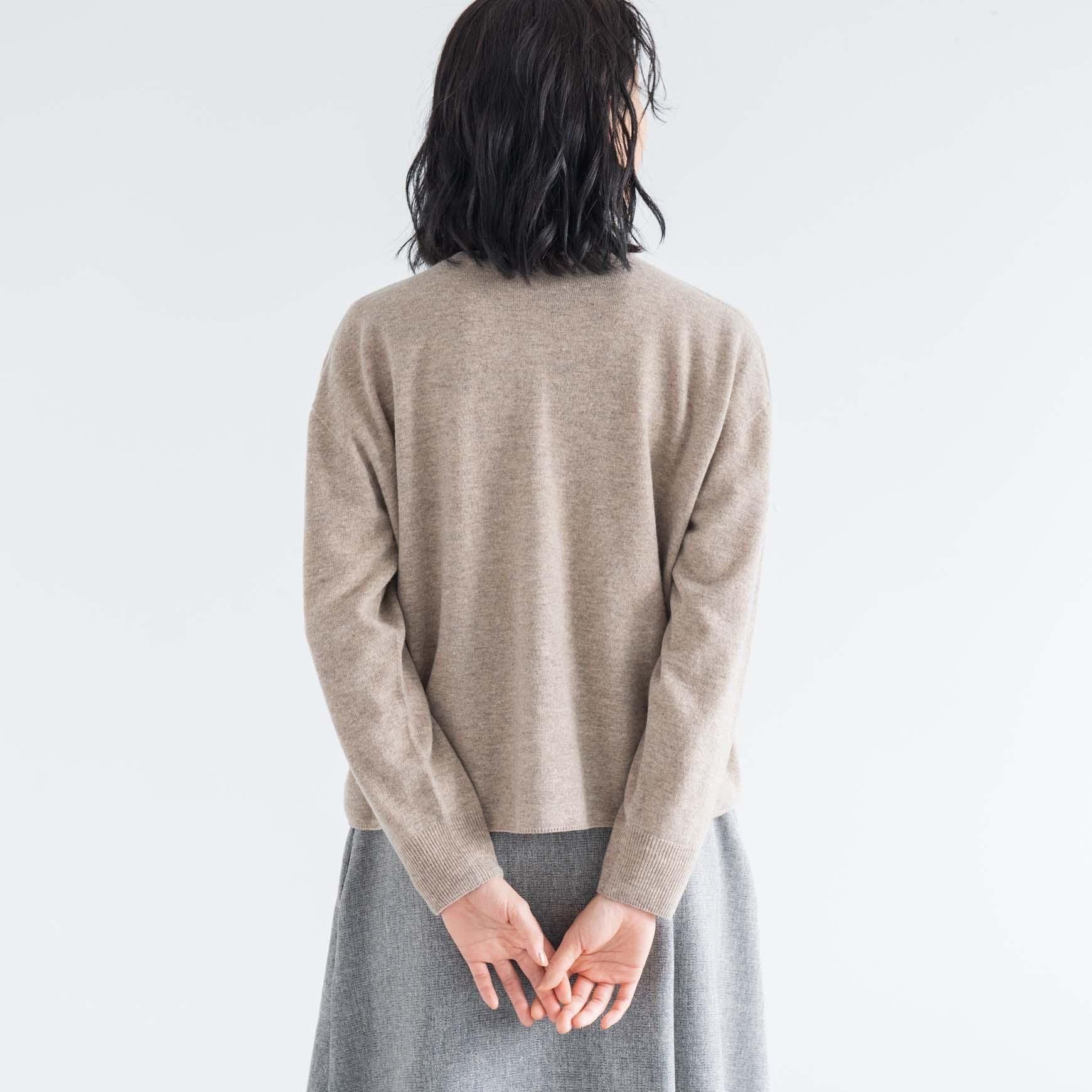 「CLASKA(クラスカ)」のラムウール×カシミヤポケットカーディガン