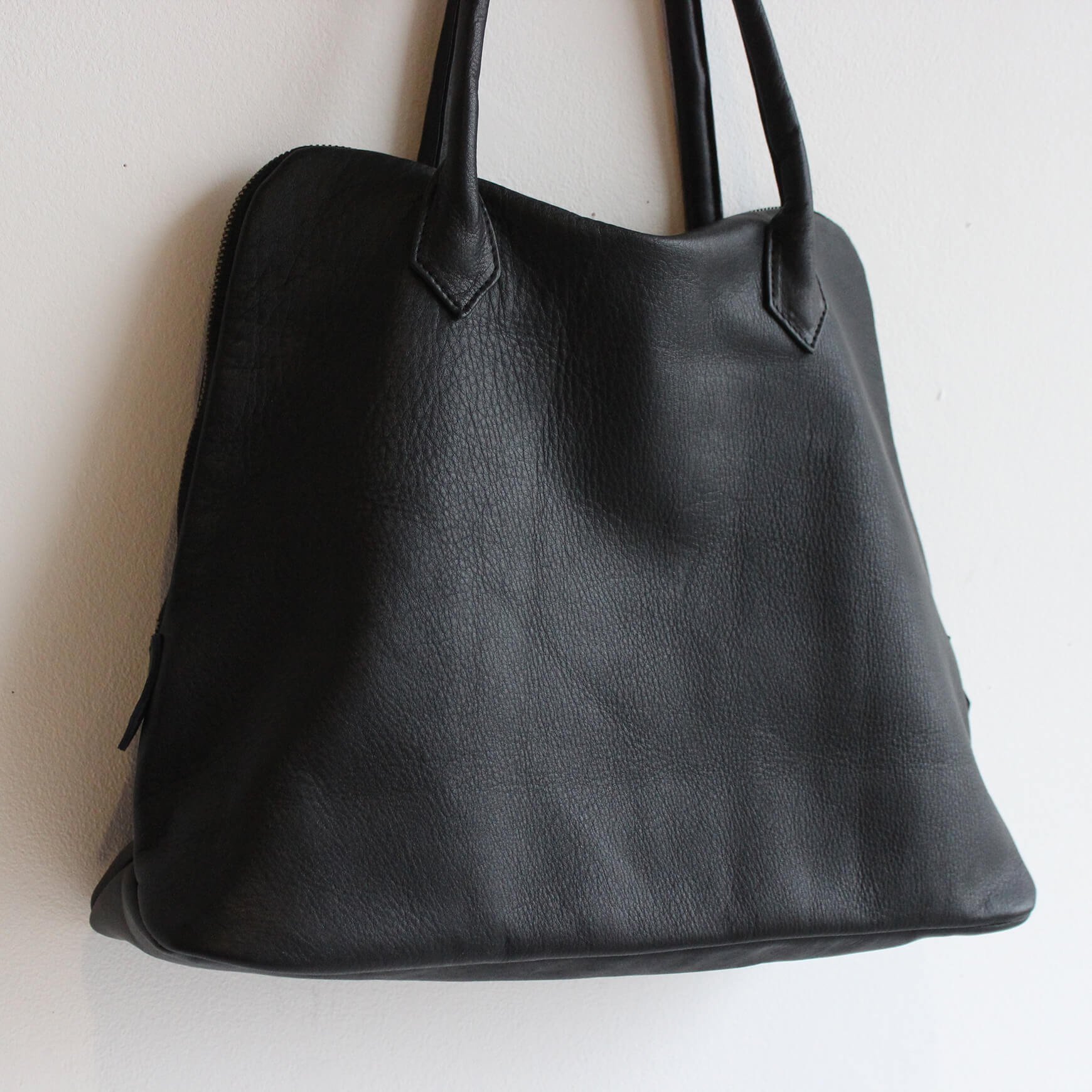 CLASKA（クラスカ）｜Silva Tote Bag Leather noir - バッグ - トート