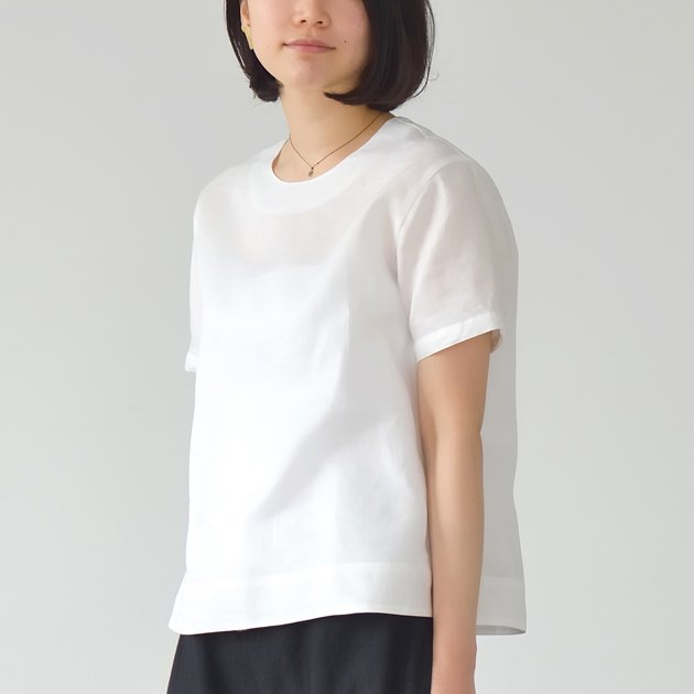 CLASKA（クラスカ）｜DOOR 麻のブラウス 半袖 - ファッション - トップス - 女性ファッション通販の CLASKA（クラスカ）ONLINE  SHOP