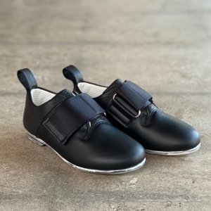 <img class='new_mark_img1' src='https://img.shop-pro.jp/img/new/icons14.gif' style='border:none;display:inline;margin:0px;padding:0px;width:auto;' />Monkey Shoes / BLACK / NINOS(ニーニョ)