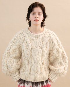 <img class='new_mark_img1' src='https://img.shop-pro.jp/img/new/icons14.gif' style='border:none;display:inline;margin:0px;padding:0px;width:auto;' />Handmade cable knit / kiira aw23