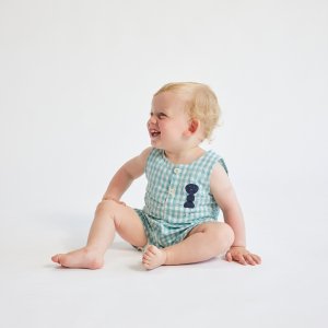 <img class='new_mark_img1' src='https://img.shop-pro.jp/img/new/icons14.gif' style='border:none;display:inline;margin:0px;padding:0px;width:auto;' />Baby Ant vichy woven playsuit /  BOBO CHOSES 24ss