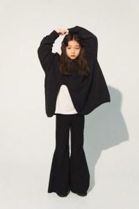 <img class='new_mark_img1' src='https://img.shop-pro.jp/img/new/icons14.gif' style='border:none;display:inline;margin:0px;padding:0px;width:auto;' />25AWUNIONINI ˥ˡ / slit sweat shirt black