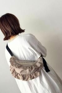 <img class='new_mark_img1' src='https://img.shop-pro.jp/img/new/icons14.gif' style='border:none;display:inline;margin:0px;padding:0px;width:auto;' />7/27ͽMsize ʥNYLON FRILL ROUND SHOULDER BAG ʥե륷Хå/ THEATRE PRODUCTS