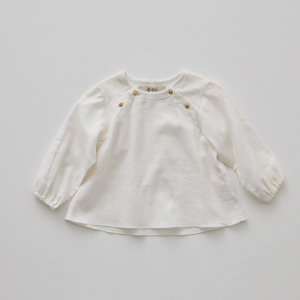 <img class='new_mark_img1' src='https://img.shop-pro.jp/img/new/icons14.gif' style='border:none;display:inline;margin:0px;padding:0px;width:auto;' />eLfinFolkBaby blouse / white 