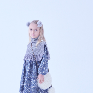<img class='new_mark_img1' src='https://img.shop-pro.jp/img/new/icons14.gif' style='border:none;display:inline;margin:0px;padding:0px;width:auto;' />25aweLfinFolk / Fur Hair Clip 