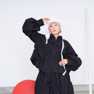 <img class='new_mark_img1' src='https://img.shop-pro.jp/img/new/icons14.gif' style='border:none;display:inline;margin:0px;padding:0px;width:auto;' />2025awfrankygrow ե󥭡/ GATHERED BALLOON BLOUSE  F2 / BLACK