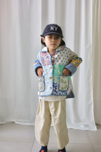 <img class='new_mark_img1' src='https://img.shop-pro.jp/img/new/icons14.gif' style='border:none;display:inline;margin:0px;padding:0px;width:auto;' />25AWphet and ploy /  QULTED JACKET Blue stripe