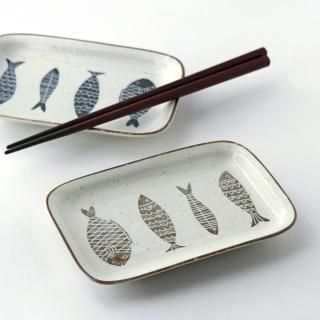 美品 未使用 村田森さん　太刀魚　染付　角皿 美品 未使用 村田森さん 太刀魚 染付 角皿