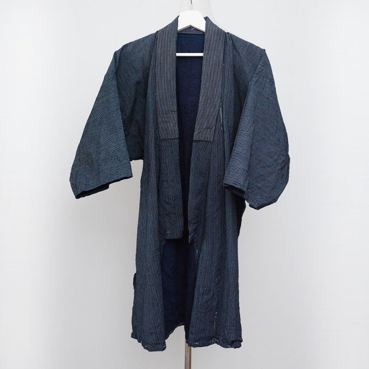 <img class='new_mark_img1' src='https://img.shop-pro.jp/img/new/icons61.gif' style='border:none;display:inline;margin:0px;padding:0px;width:auto;' />野良着 藍染 木綿 着物 縞模様 ジャパンヴィンテージ 大正 昭和初期 | Noragi Jacket Men Indigo Kimono Japan Vintage Cotton Stripe