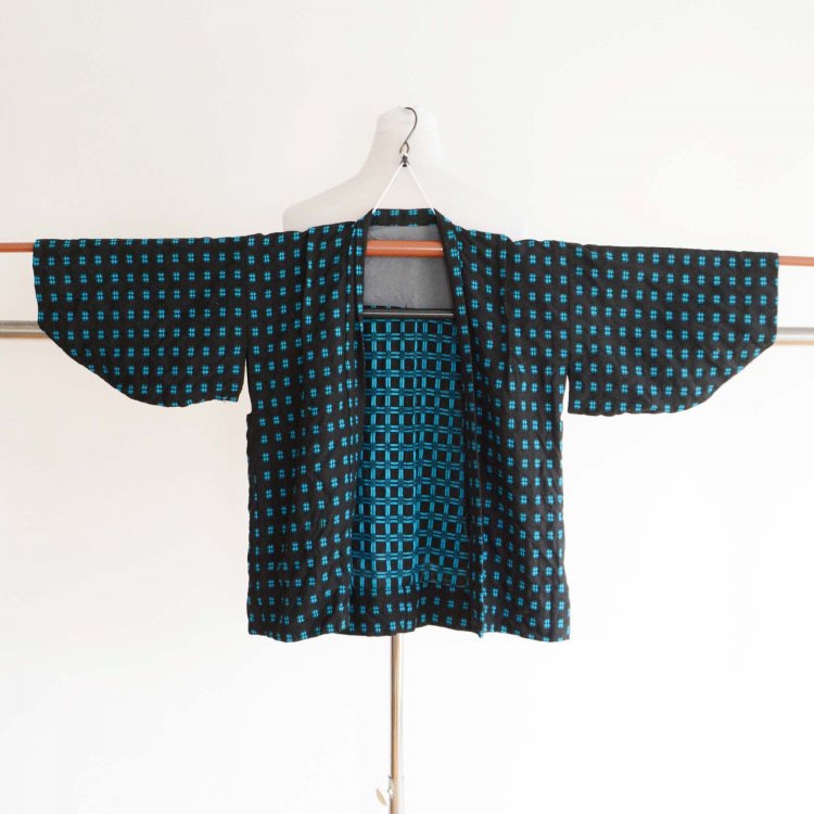 <img class='new_mark_img1' src='https://img.shop-pro.jp/img/new/icons61.gif' style='border:none;display:inline;margin:0px;padding:0px;width:auto;' />子供 着物 絣 ジャパンヴィンテージ 昭和 | Kimono Kids Japan Vintage Kasuri Fabric 70s 80s