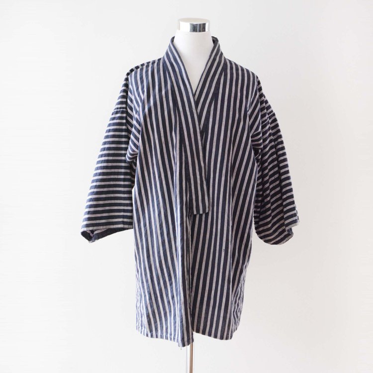 <img class='new_mark_img1' src='https://img.shop-pro.jp/img/new/icons61.gif' style='border:none;display:inline;margin:0px;padding:0px;width:auto;' />野良着 古着 木綿 縞模様 着物 裏地手ぬぐい ジャパンヴィンテージ 昭和 | Noragi Jacket Kimono Japan Vintage Cotton Stripe Tenugui