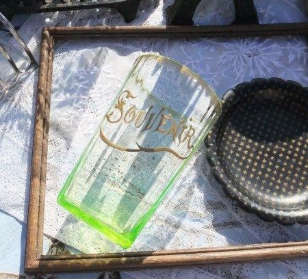 URANIUM GLASS󥬥饹