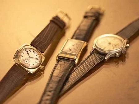 ゼニス ZENITH 自動巻き式・1970年代製 アンティーク時計[トノー
