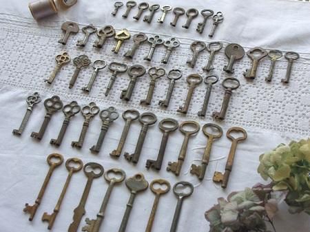 西洋彫刻風　銅色のレリーフ　中世の酒屋　レトロ　ヴィンテージ　古道具 西洋彫刻風 銅色のレリーフ 中世の酒屋 レトロ ヴィンテージ