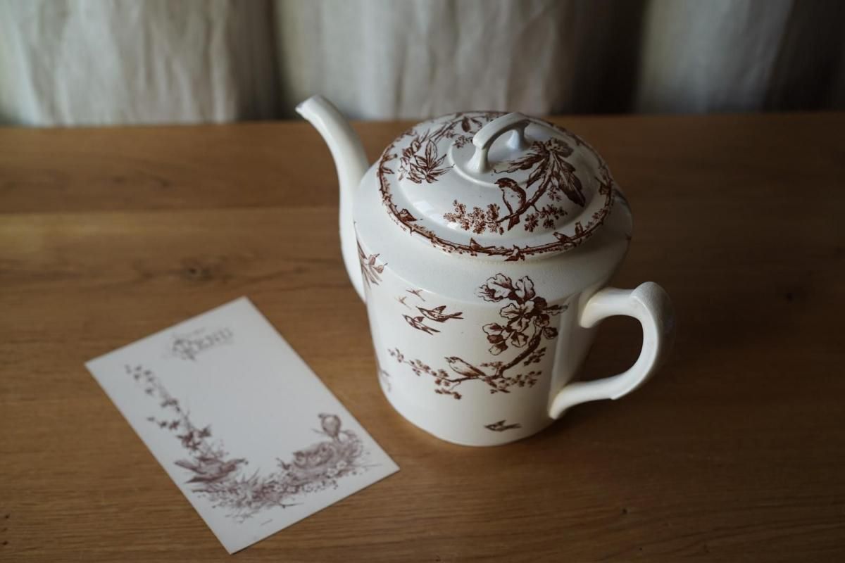 オンラインショップのみのアンティークショップ一覧｜ANTIQUE LEAVES