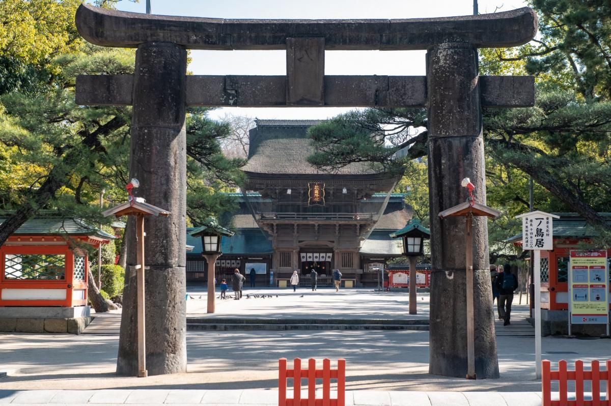 筥崎宮蚤の市 筥崎宮骨董市 Antique Leaves 筥崎宮蚤の市 筥崎宮骨董市 Antique Leaves